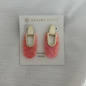 Kendra Scott kailyn drop earrings NWT